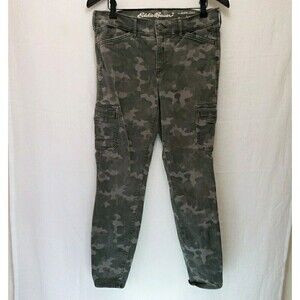 Eddie Bauer Women’s Slightly Curvy Skinny Camo Cargo Jeans Stretch Size 8